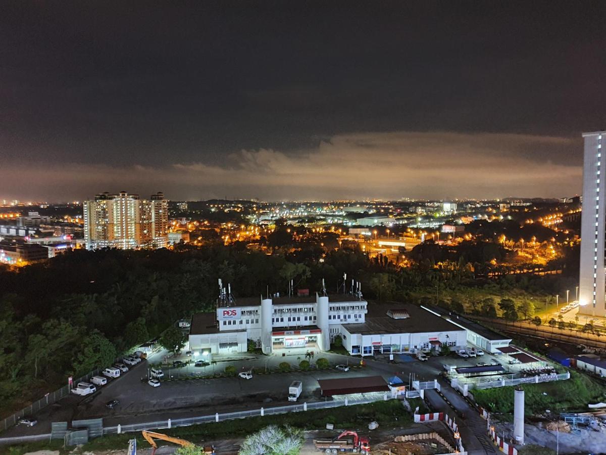 Vista Royal Homestay Shah Alam Exterior photo